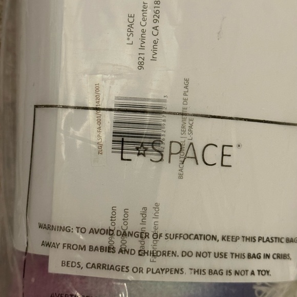 L-Space Tie Dye Beach Towel Pink Purple Blue With Fringe - Picture 5 of 5